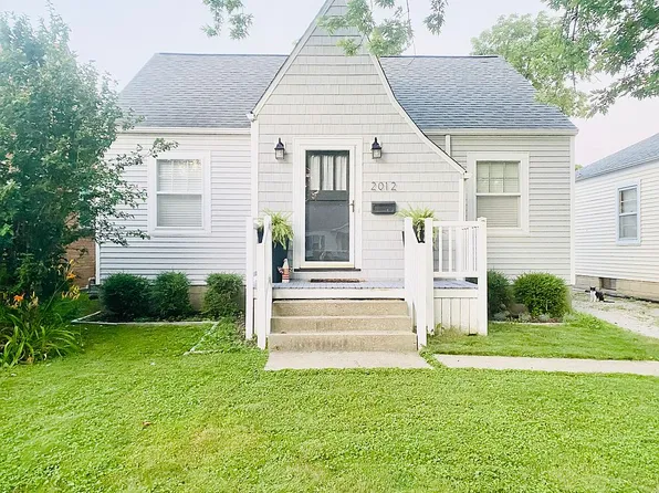 2012 S College St, Springfield, IL 62704