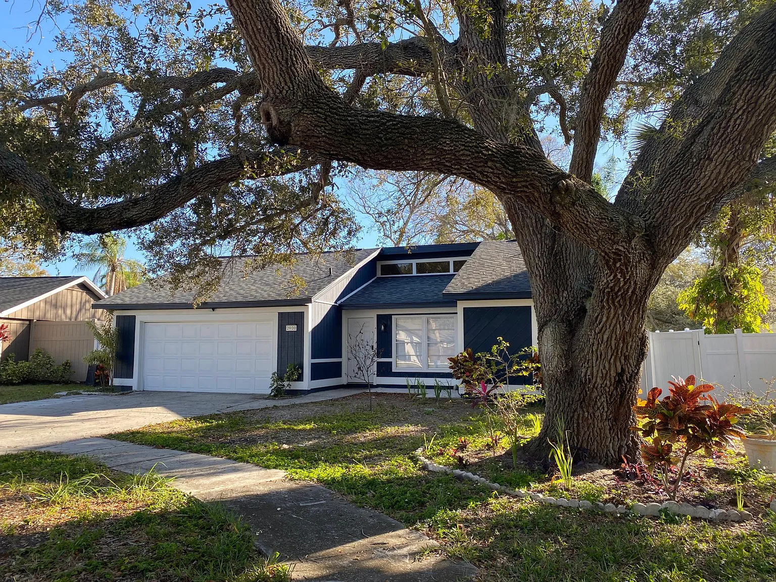 3 bed, 1400 sqft, $3,000 — Photo 1