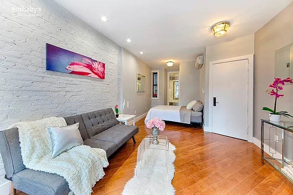 Rented by Sotheby's International Realty | media 2