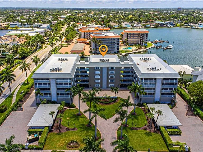 2880 Gulf Shore Blvd N #509 — Photo 1