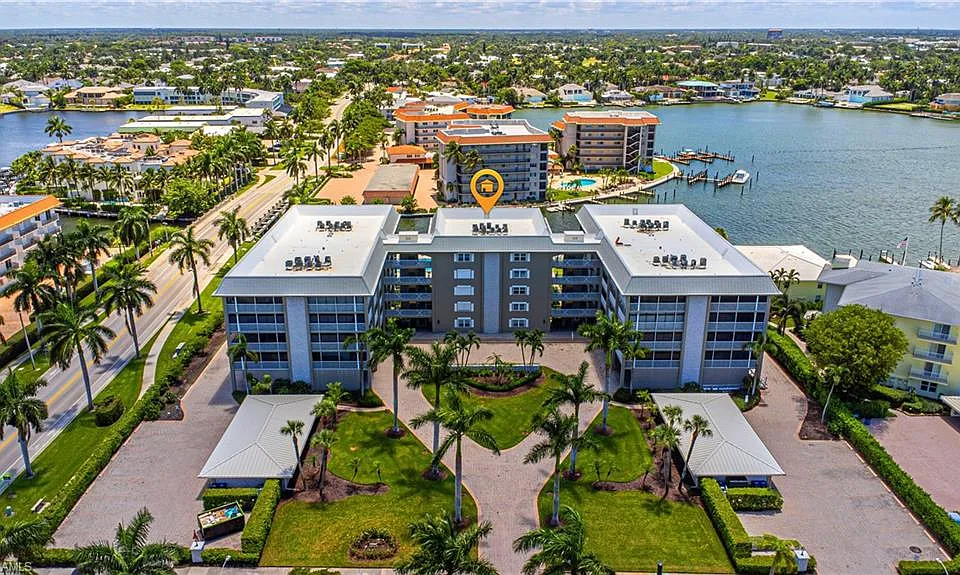 2880 Gulf Shore Blvd N #509