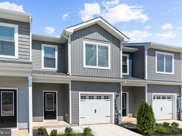 8145 Bartholomew Ct, Baltimore, MD 21206