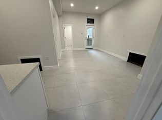 388 Seneca Ave #1B, Ridgewood, NY 11385