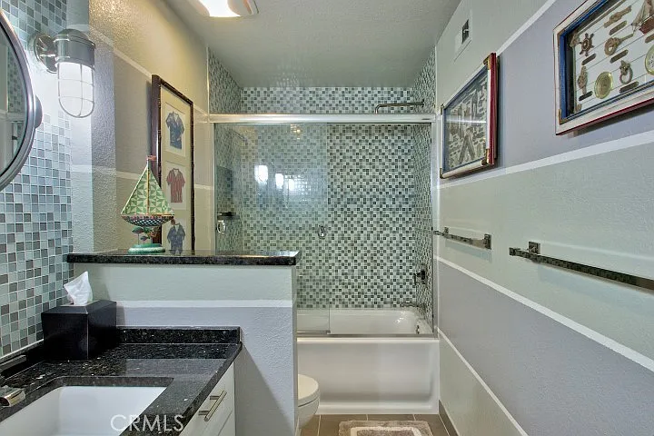 350 Villa Point Dr — Photo 17