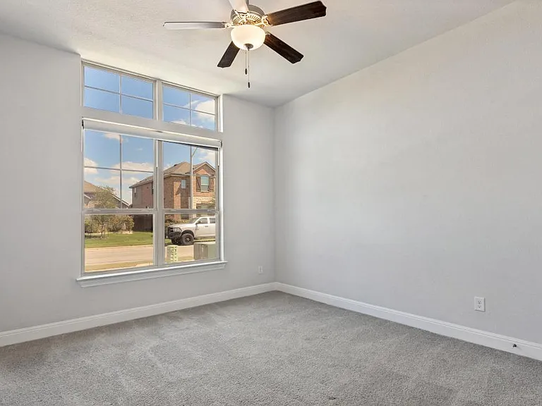 727 Spinnaker Loop — Photo 21