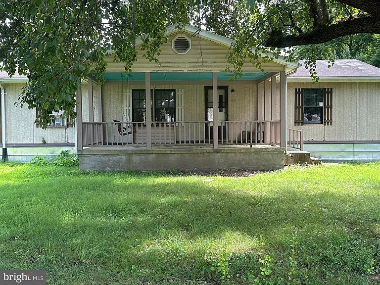 99 Monticello Dr — Photo 1