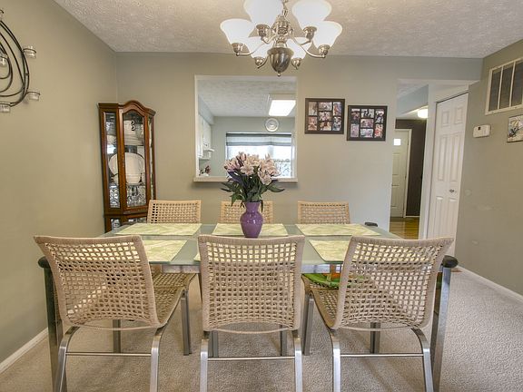 5th image of 19051 Partridge Wood Dr