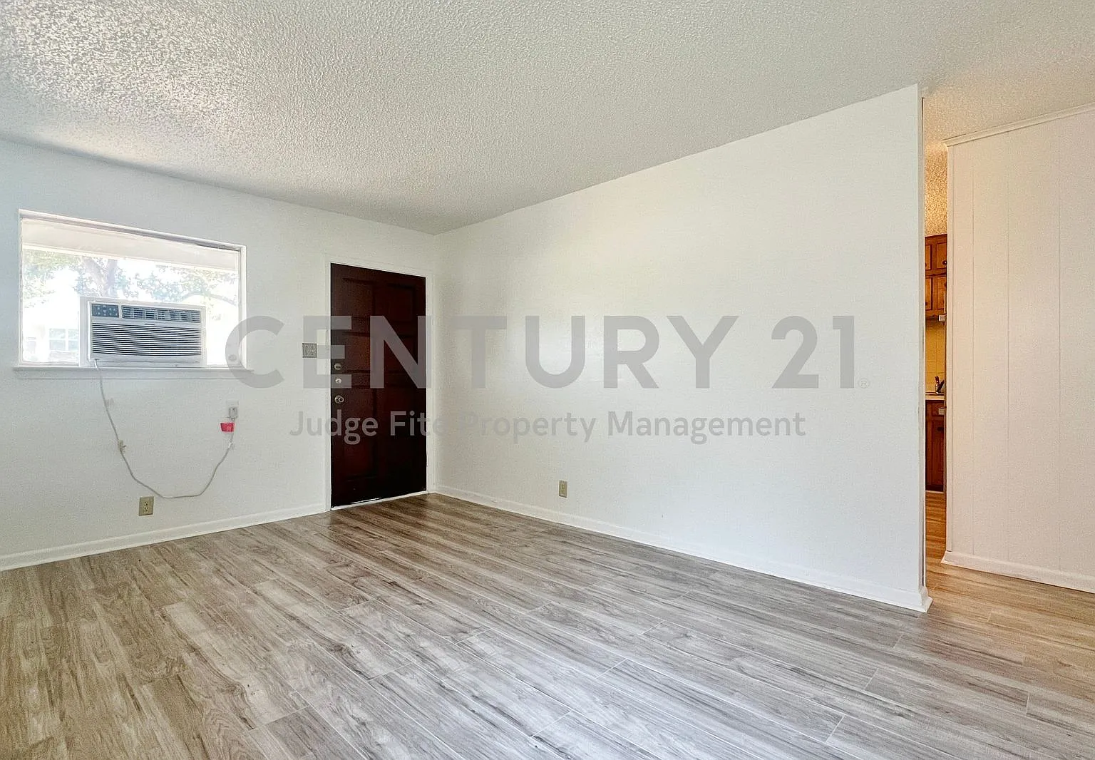 Fantastic 3/1/1 in Fort Worth For Rent! — Photo 3