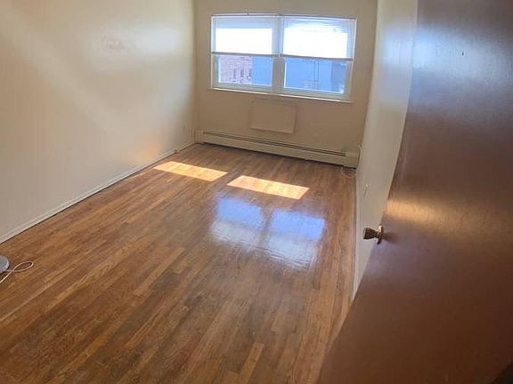 5th image of 43-16 215th St