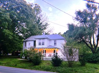 502 Monte Vista Rd, Candler, NC 28715