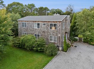 138 North Rd, Hampton Bays, NY 11946