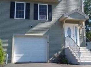 83 Massasoit Rd, Worcester, MA 01604