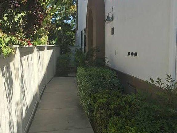 Private entrance. No one above or below the unit.