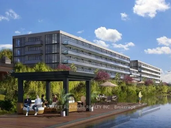 350 Prince Charles Dr N #228, Welland, ON L3C 2E4