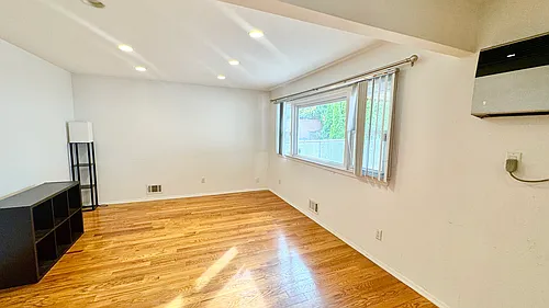 127 Maybury Ave #1 Photo 1