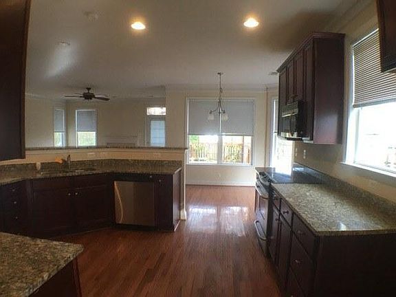 KITCHEN/SECOND DINING AREA