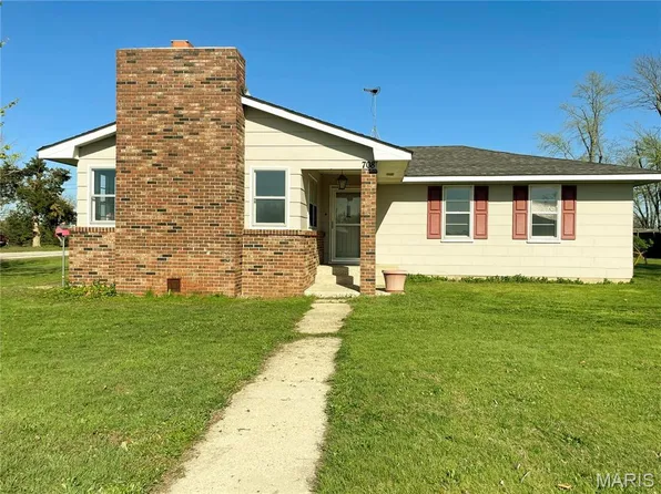 708 Locust St, Edgar Springs, MO 65462