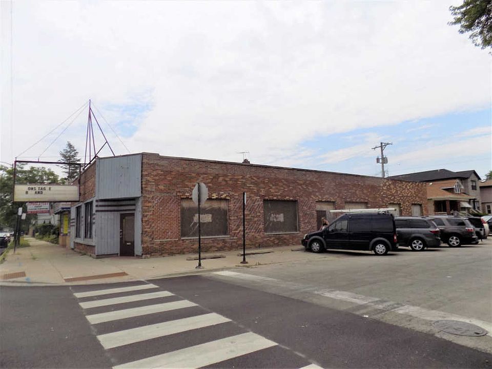 1st image of 7427 W Addison St