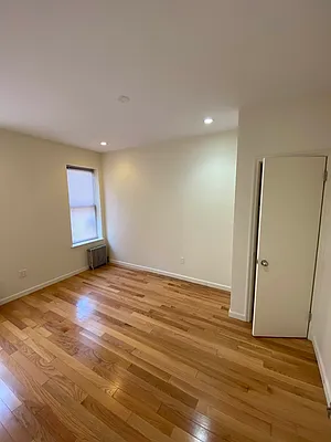 Rented by Level Group | media 29