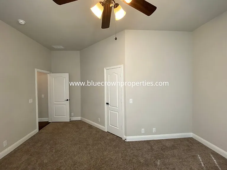 5211 Pentridge Dr — Photo 14