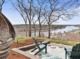 1 Bittersweet Ln #1, Buzzards Bay, MA 02532