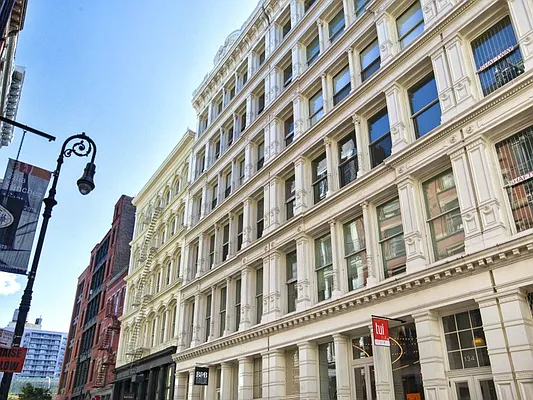 Sold by Sotheby's International Realty | media 16