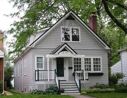 5 bdrm, 2 bath, vintage farmhouse