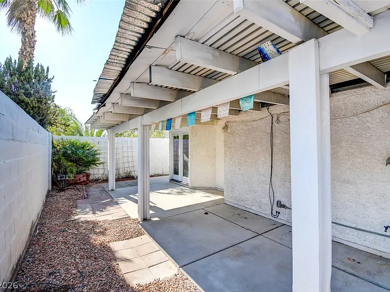 8316 Vantare Ct — Photo 17