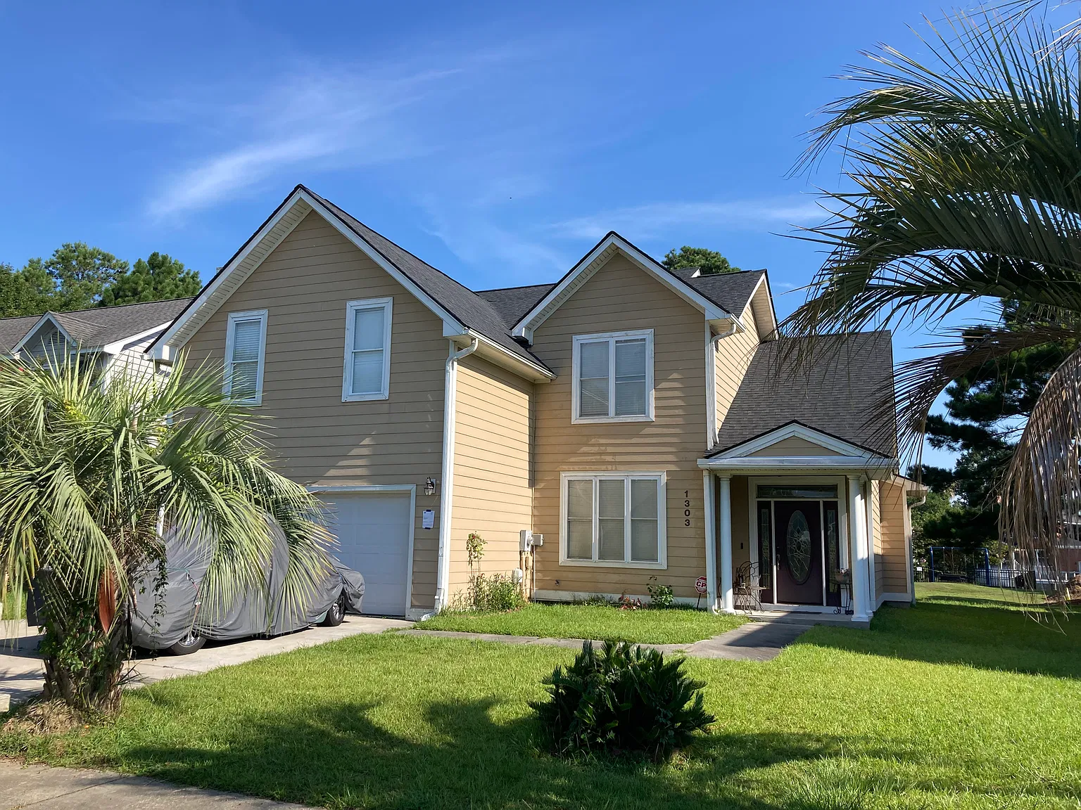 5 bed, 2.5 bath, 2975 sqft, $2,800 — Photo 1
