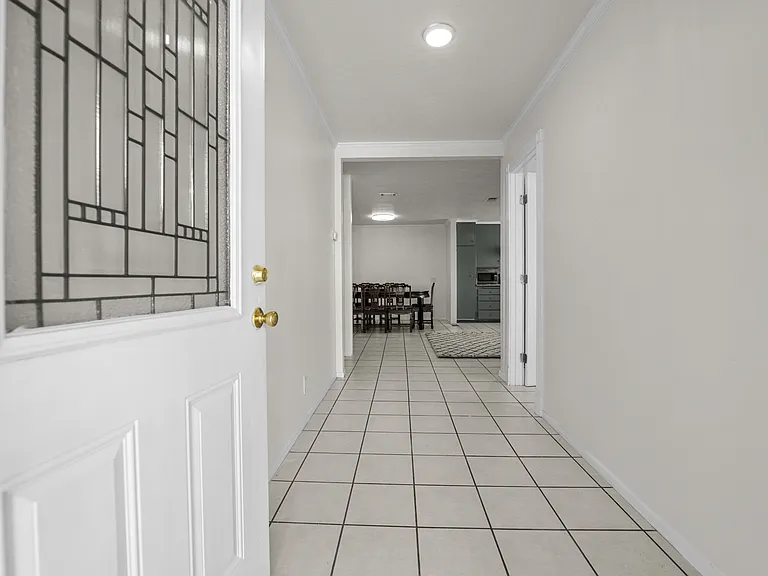 8523 Jasper St — Photo 4