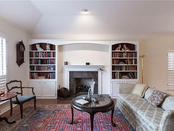4th image of 638 Mockingbird Pl