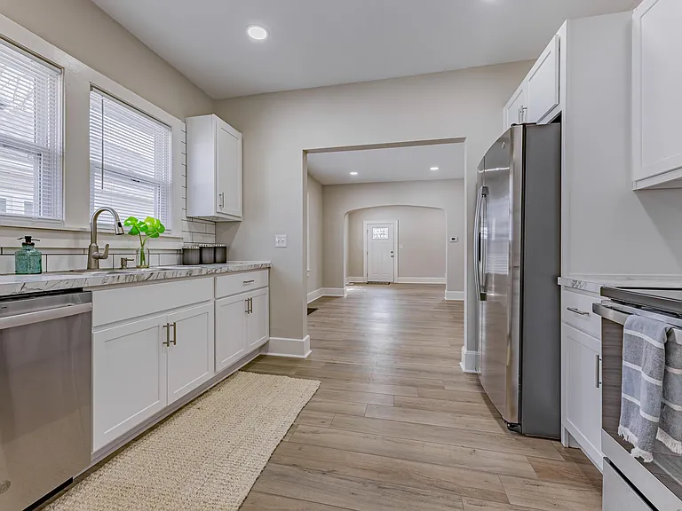 2727 Austin Ave — Photo 8