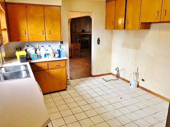 5th image of 1888 Smyers Dr