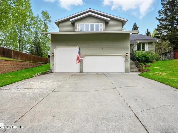 2350 Foxhall Dr, Anchorage, AK 99504