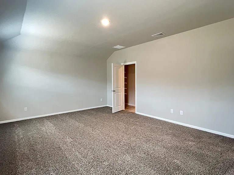 1416 Dillard Creek Dr — Photo 12