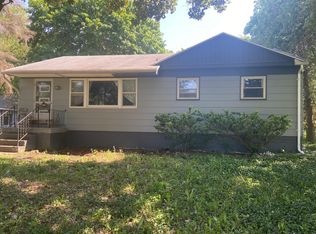 8250 W Bergen Rd, Le roy, NY 14482