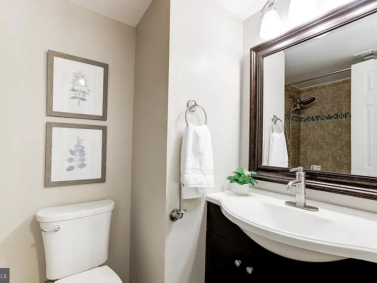 236 E Juniper Ave — Photo 18
