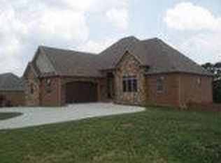 17 Clear Lake Ct, Somerset, KY