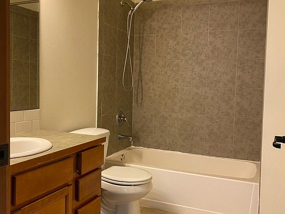 5th image of 1184 N 198th St
