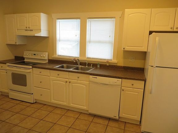 4th image of 1112 S Sheridan Ave Unit 2