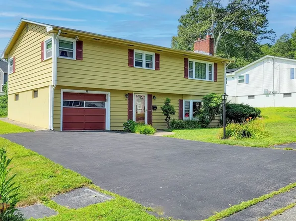 17 Leslie Rd, Worcester, MA 01605