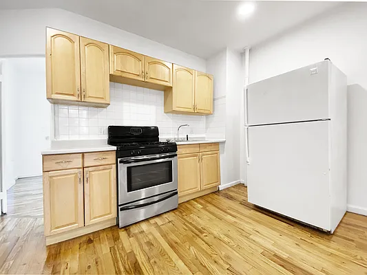 Rented by Coda Real Estate NYC | media 14