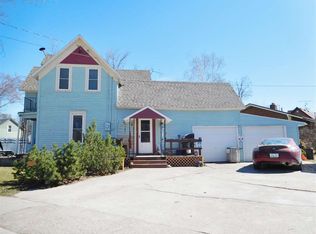257 6th Ave W, Cresco, IA 52136