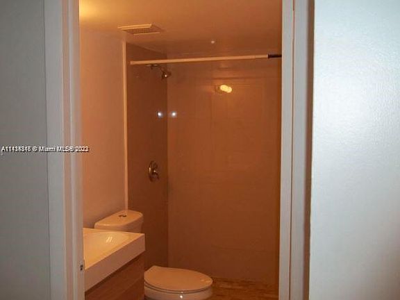 3rd image of 8343 Lake Dr APT 106