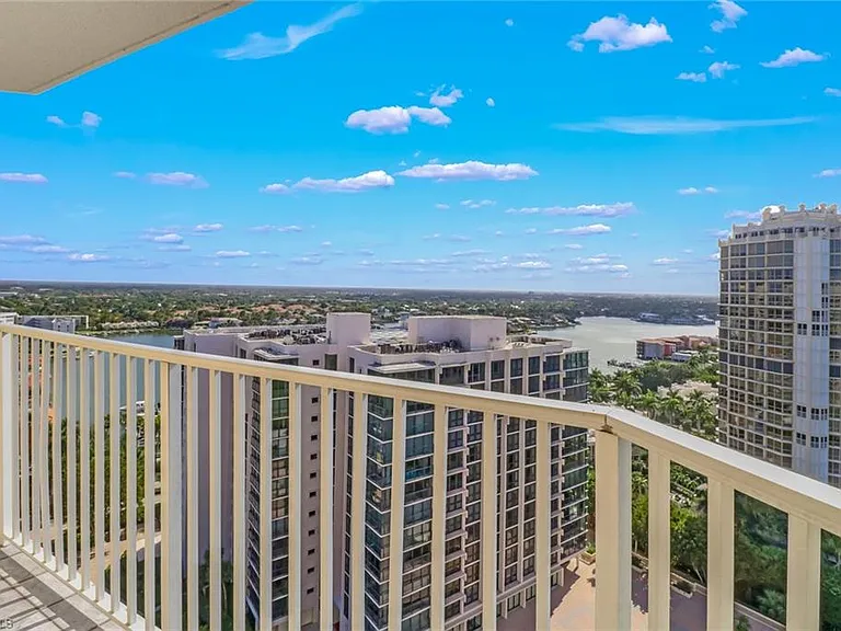 4041 Gulf Shore Blvd N #4 — Photo 3