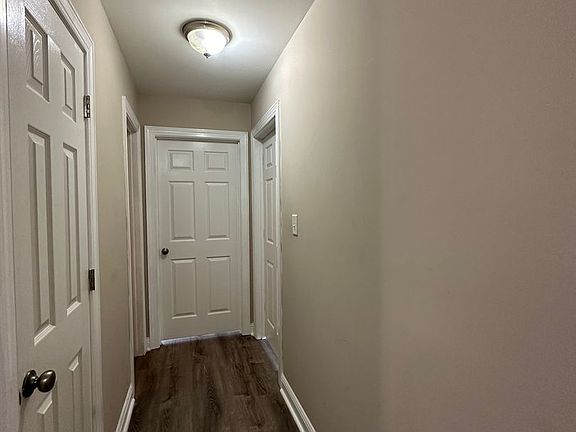 5th image of 403 Heron Dr