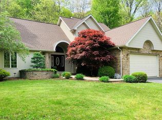 152 Sunshine Heights Dr, Bedford, PA 15522