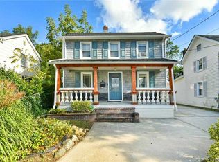 26 Kennedy Rd, East Hills, NY 11577