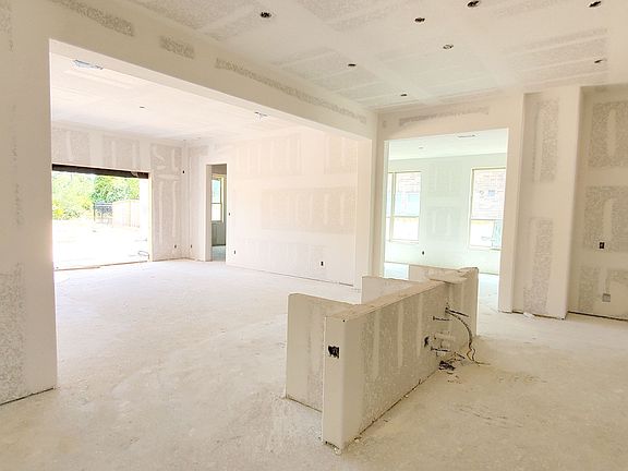 8690 Burdekin Road Elevation Image 4