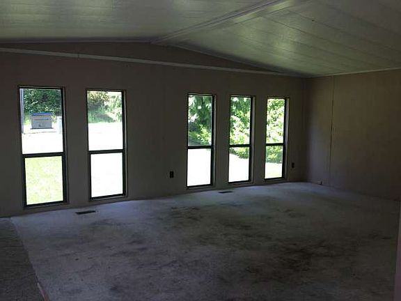 4th image of 5908 Harlow Dr